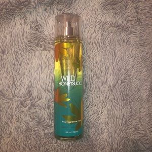 Bath & Bodyworks Wild Honeysuckle Body Spray